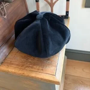 Neiman Marcus | Accessories | Vintage Nieman Marcus Newsboy  display picture 1